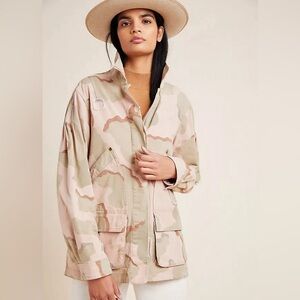Anthropologie Lida Pink & Tan Camo Distressed
Utility Anorak Jacket. Size M